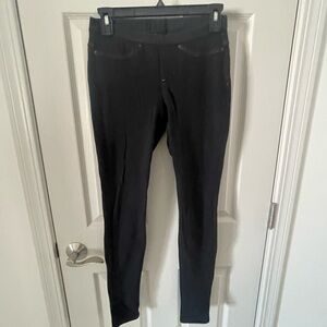 Black jeggings size S.